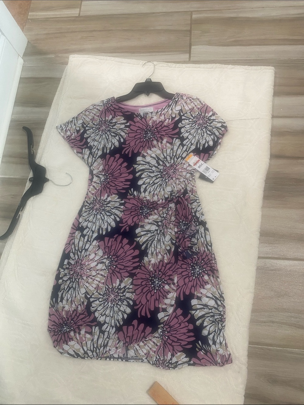 Signature by Robbie Bee Navy Dress with Mauve & White Floral Print